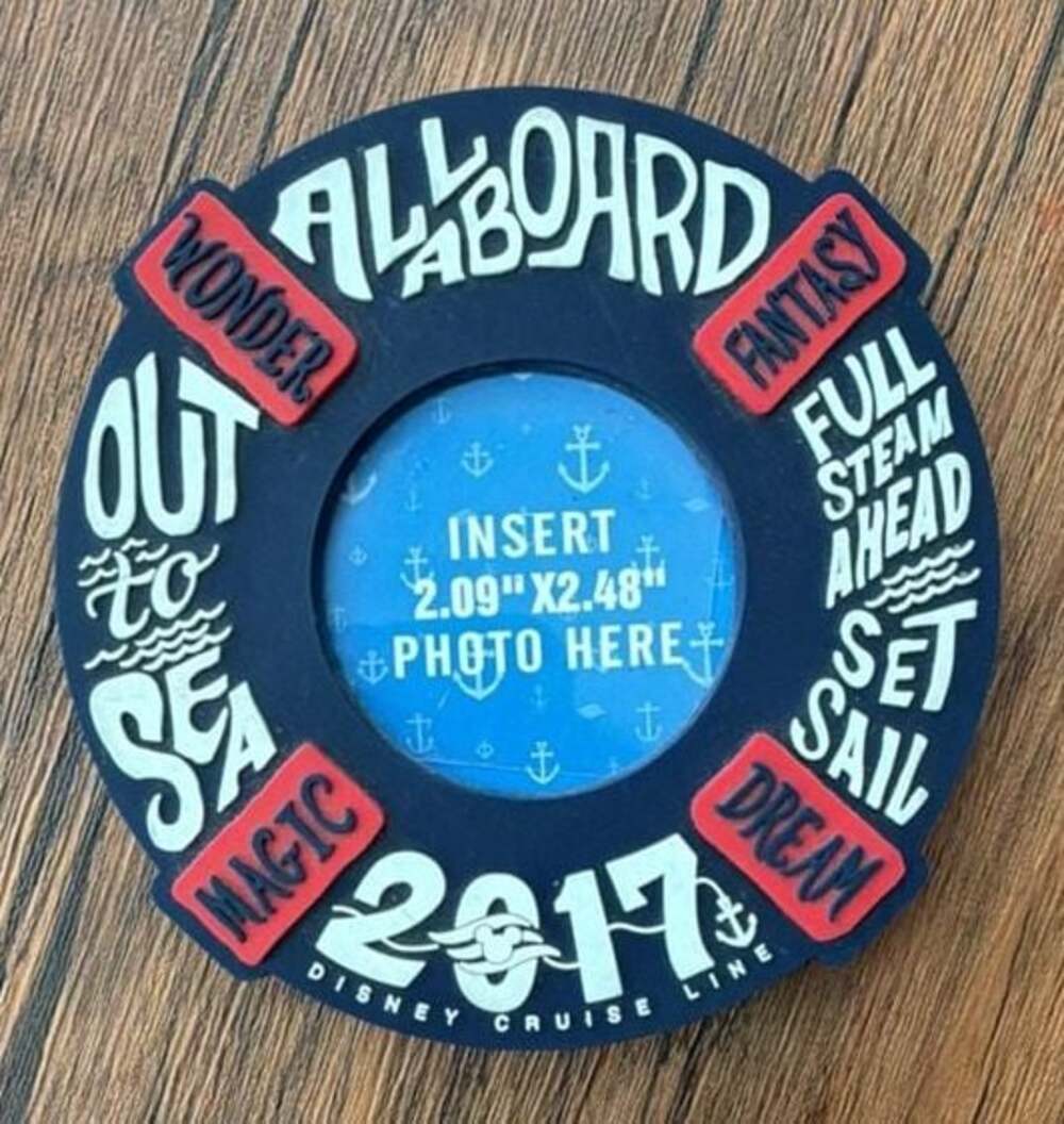 Disney Cruise Line 2017 All Aboard Photo Frame Magnet
